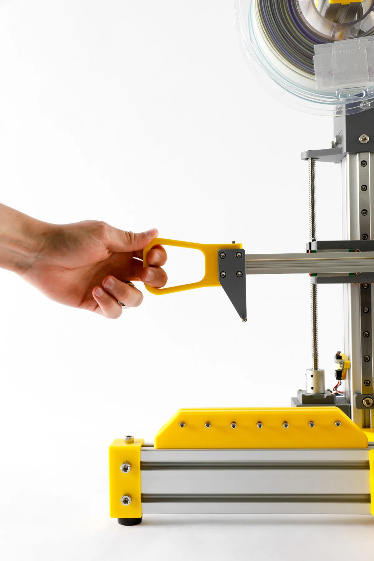Guiding the extruder by hand